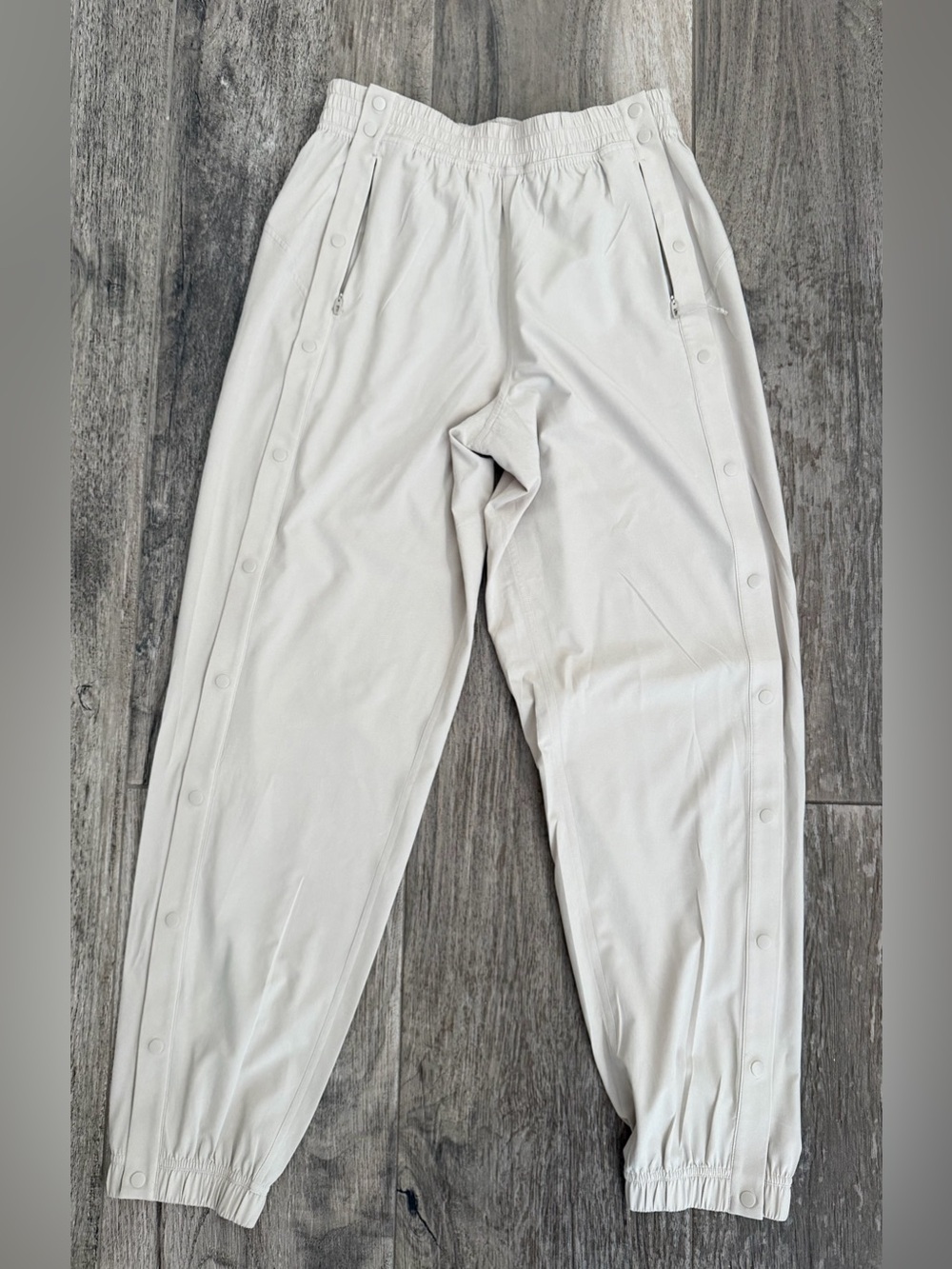 Women’s Off White Lululemon Tear Away Snap Legs Track Pants Gym Casual Sz 4